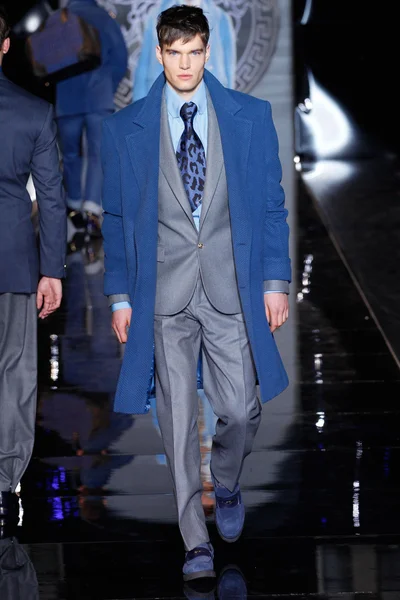 Look 45